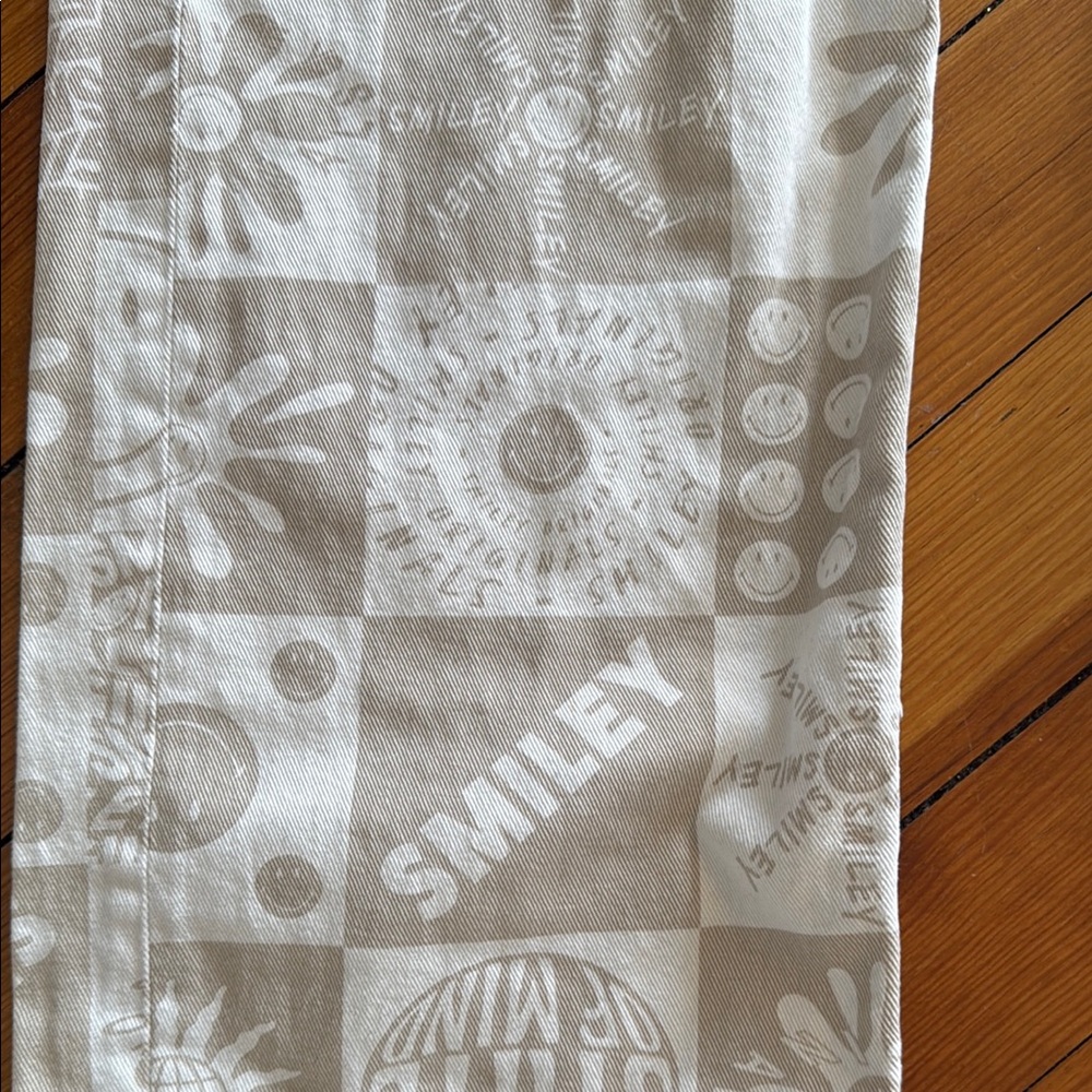 Patterned Beige Pants - Picture 2 of 3